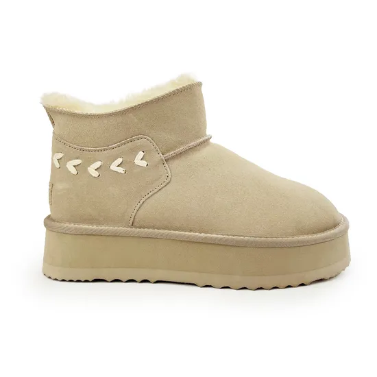 Women′s Winter-Ready Sheepskin Snow Boots