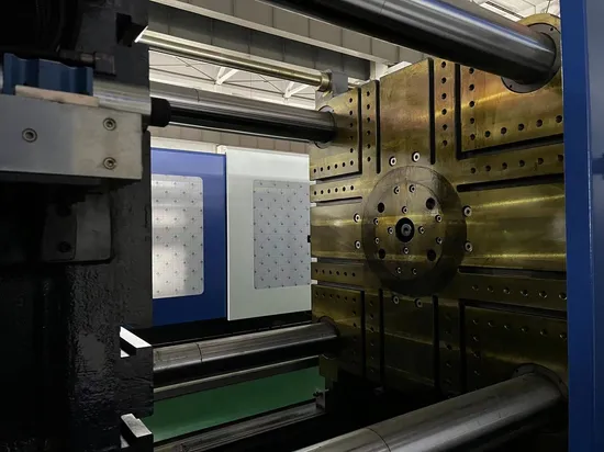 Automatic Servo Plastic Injection Machine
